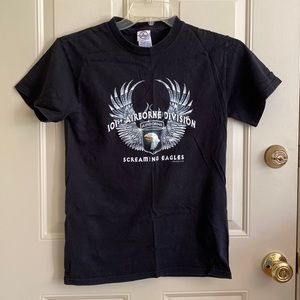 101st Airborne Screaming Eagles t-shirt Small